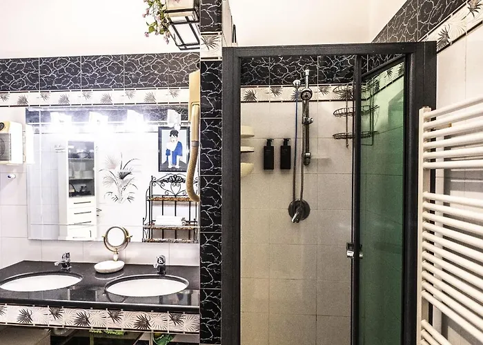Апартаменты Trastevere 2 Bedroom Cozy Рим